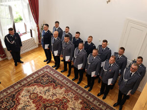Powiatowe obchody Święta Policji w Rykach w sali pałacu Poniatowskich - pododdział awansowanych policjantów